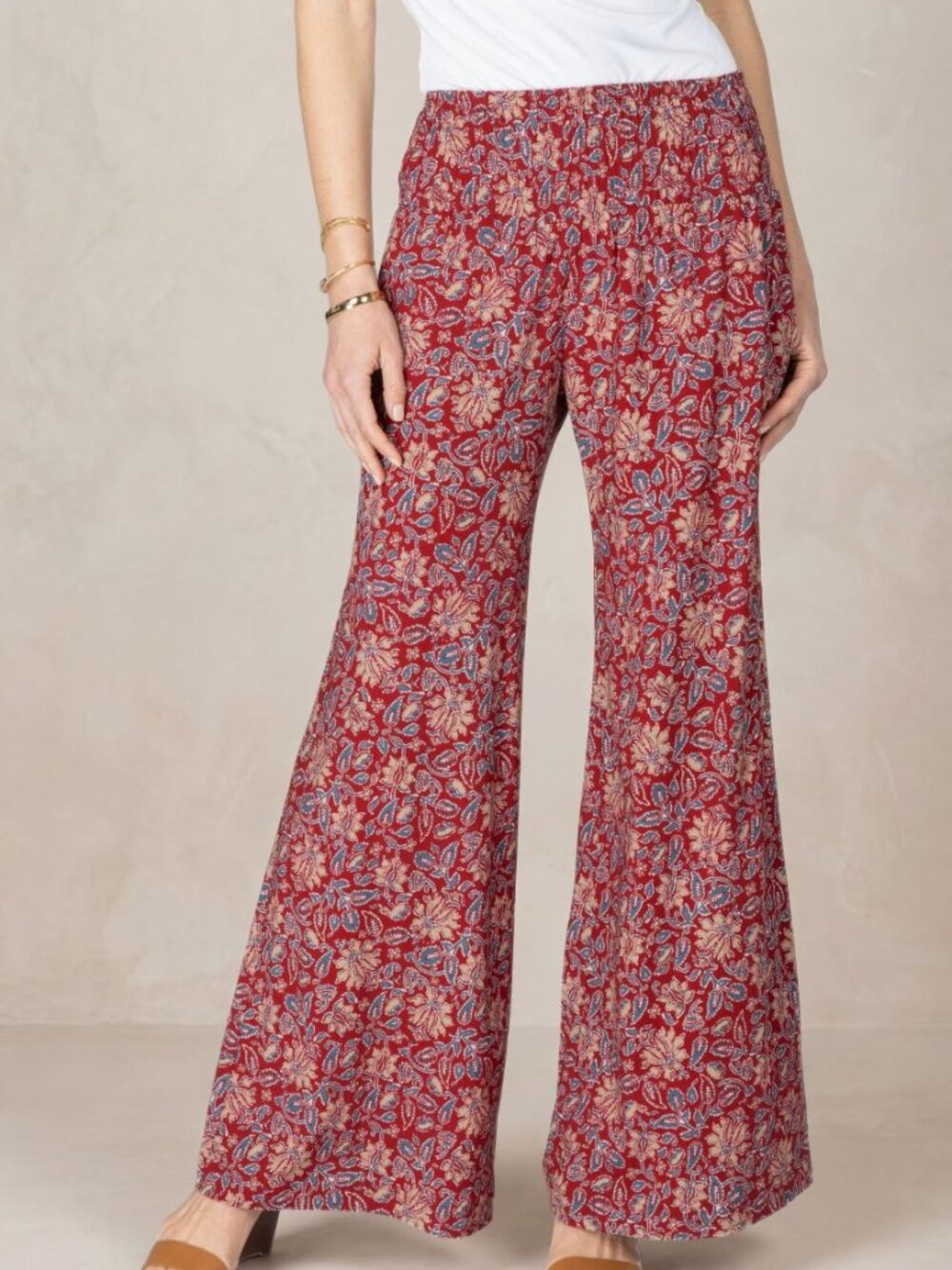 Portofino Travel Pant: Red Motif
